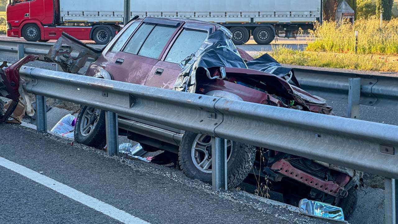 Uşak'ta Hurdaya Dönen Cip 1 Kişiye Mezar Oldu 5